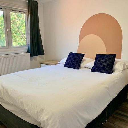 M4M Rooms- Ng7 6Pd Room 1 Nottingham Buitenkant foto